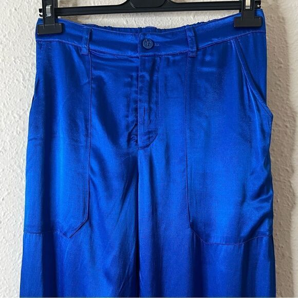 YFB Young Fabulous & Broke Satin Cargo Pants NEW Size Small in Royal Blue - Picture 2 of 8